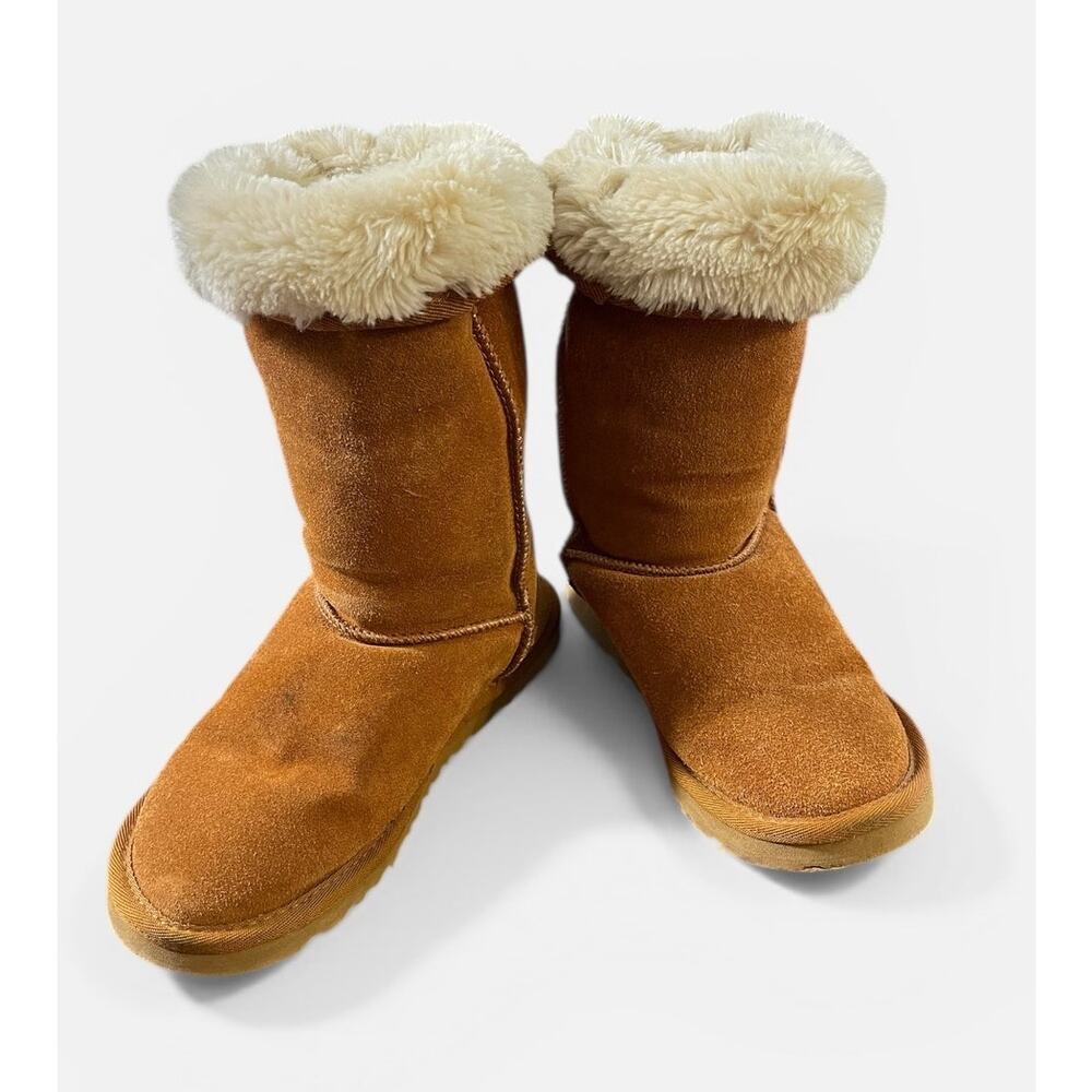 UGG's Australia Brown Woman's Boots Faux Fur Sherpa Size Outdoorwear Size 6